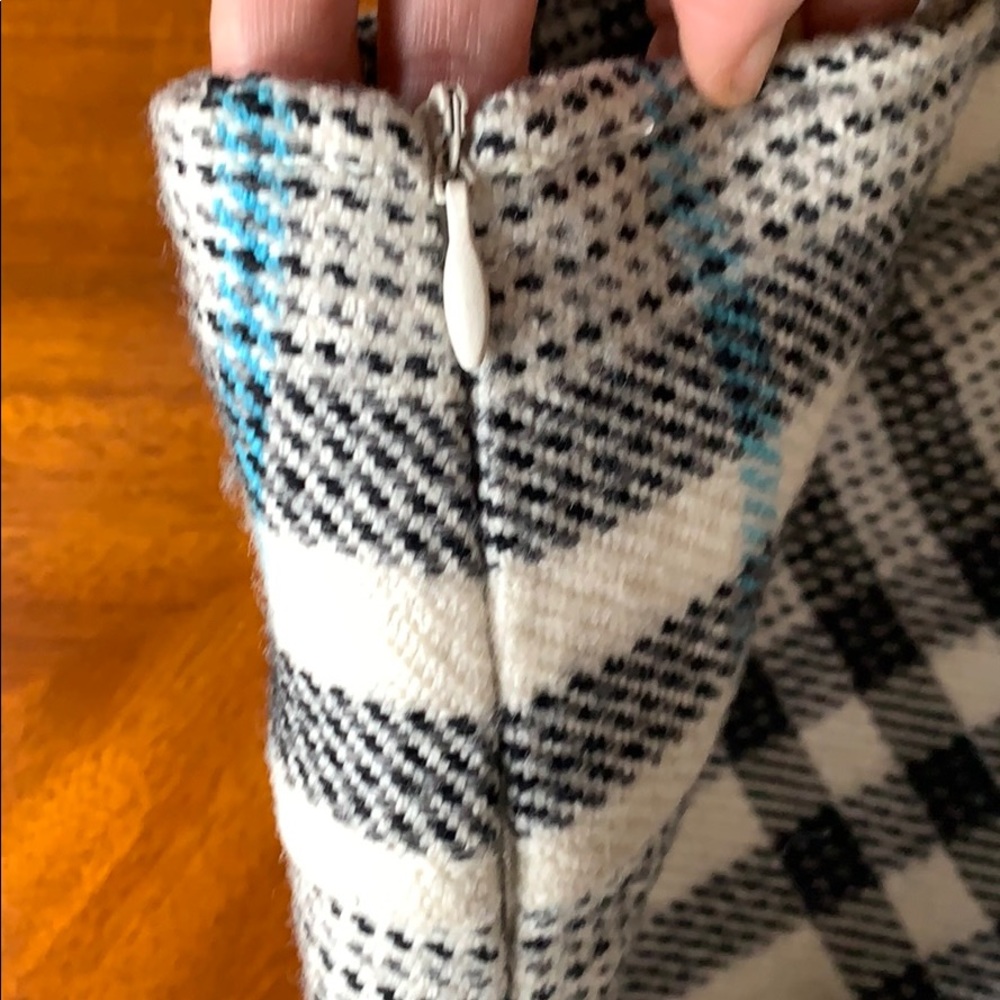 Burberry wool blend tartan plaid skirt - Picture 5 of 6